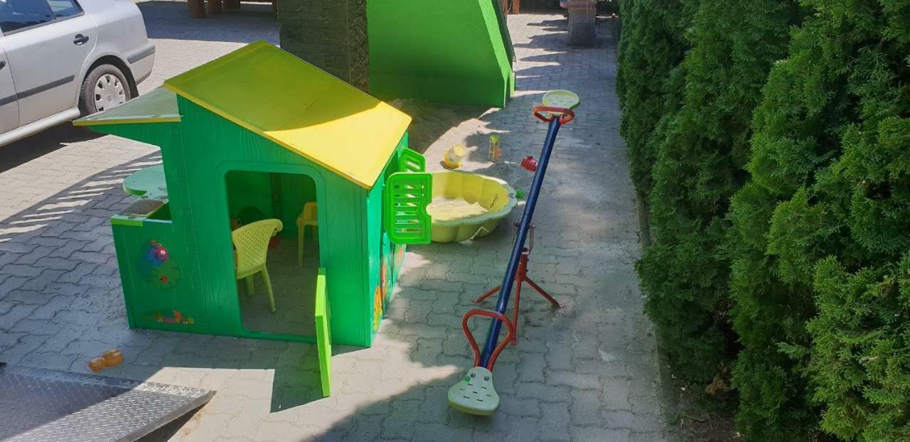 Apartman Taktik Veľký Meder Eksteriør bilde